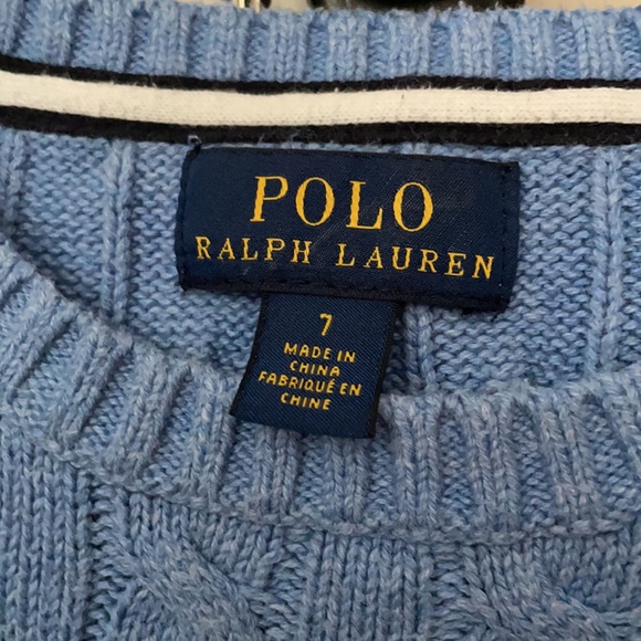 like new,cable knit sweater - Picture 5 of 5